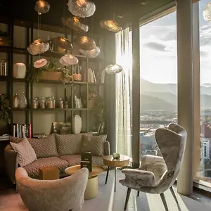 Hotell One