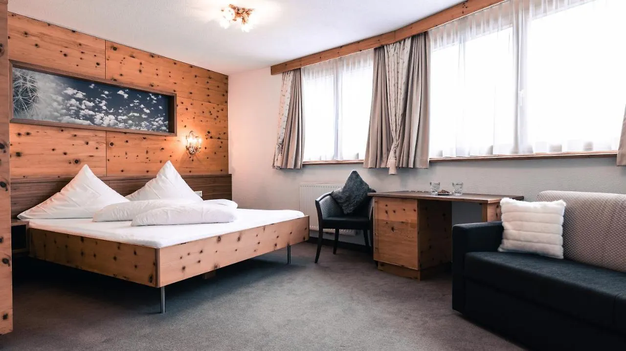 Hotel Alpina Ischgl